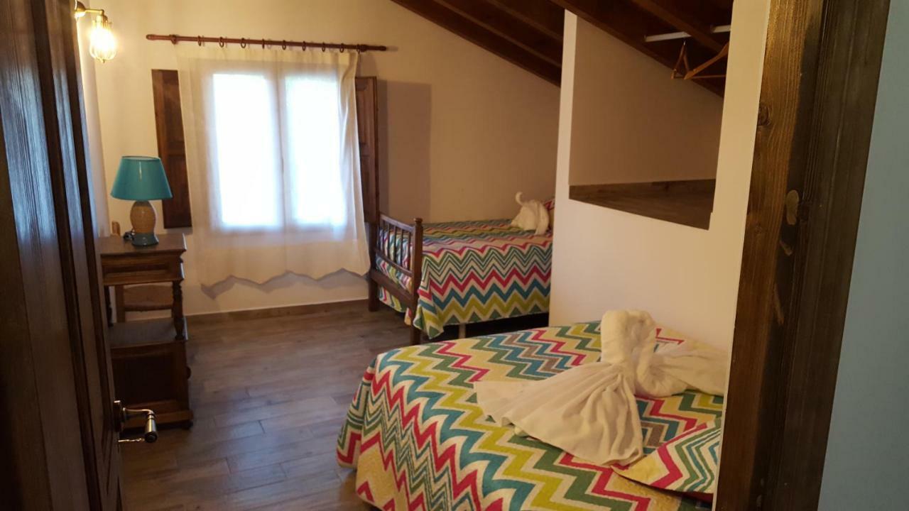 Casas Rurales Almoguer Frailes Exterior photo