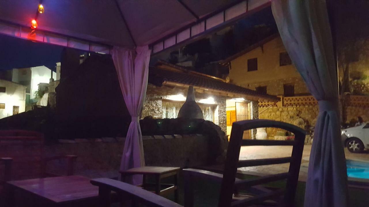 Casas Rurales Almoguer Frailes Exterior photo
